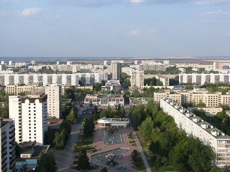 Бульвар_Энтузиастов._Центральный_район,_Набережные_Челны