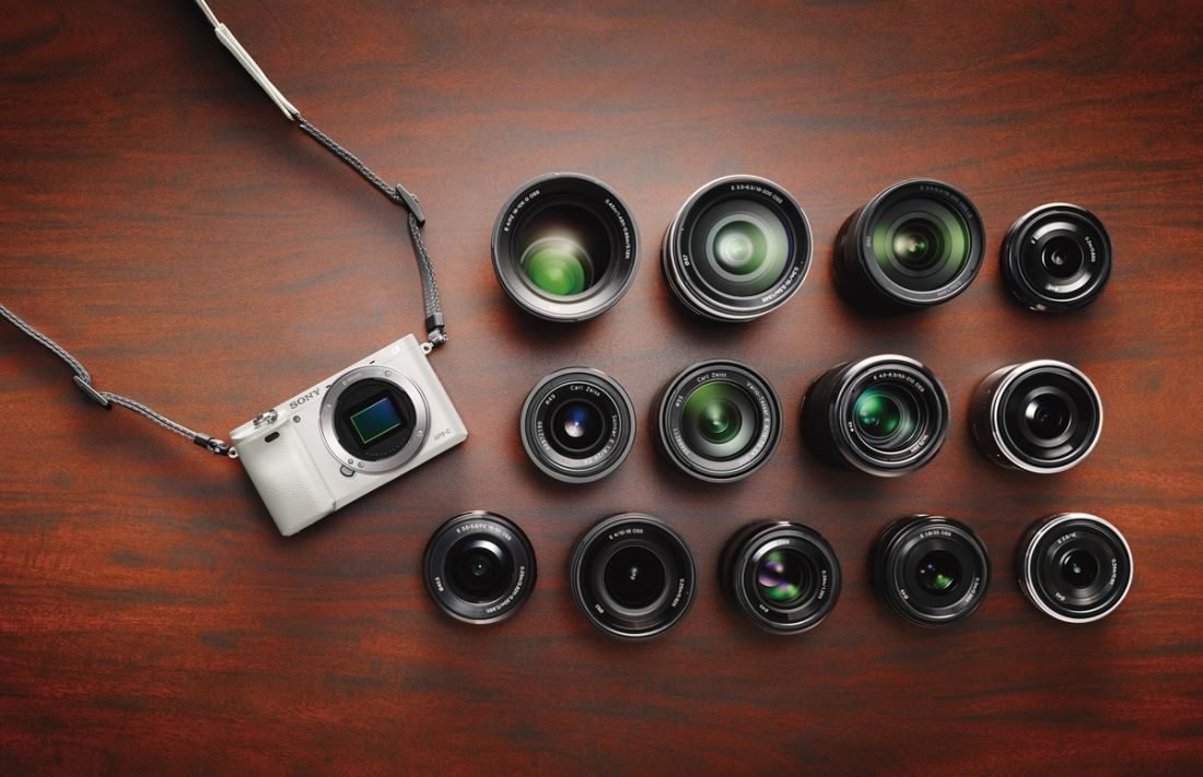 CX75500_white_lens_situation-1200