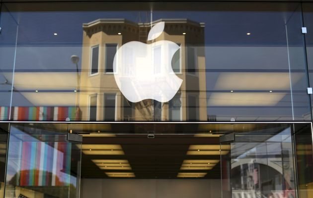 2014-04-23T194030Z_01_SFO01_RTRIDSP_3_USA-APPLE-23-04-2014-21-04-05-755