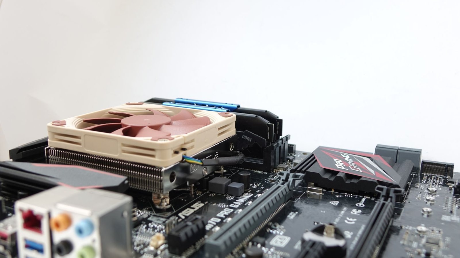 Noctua NH-L9i и ОЗУ