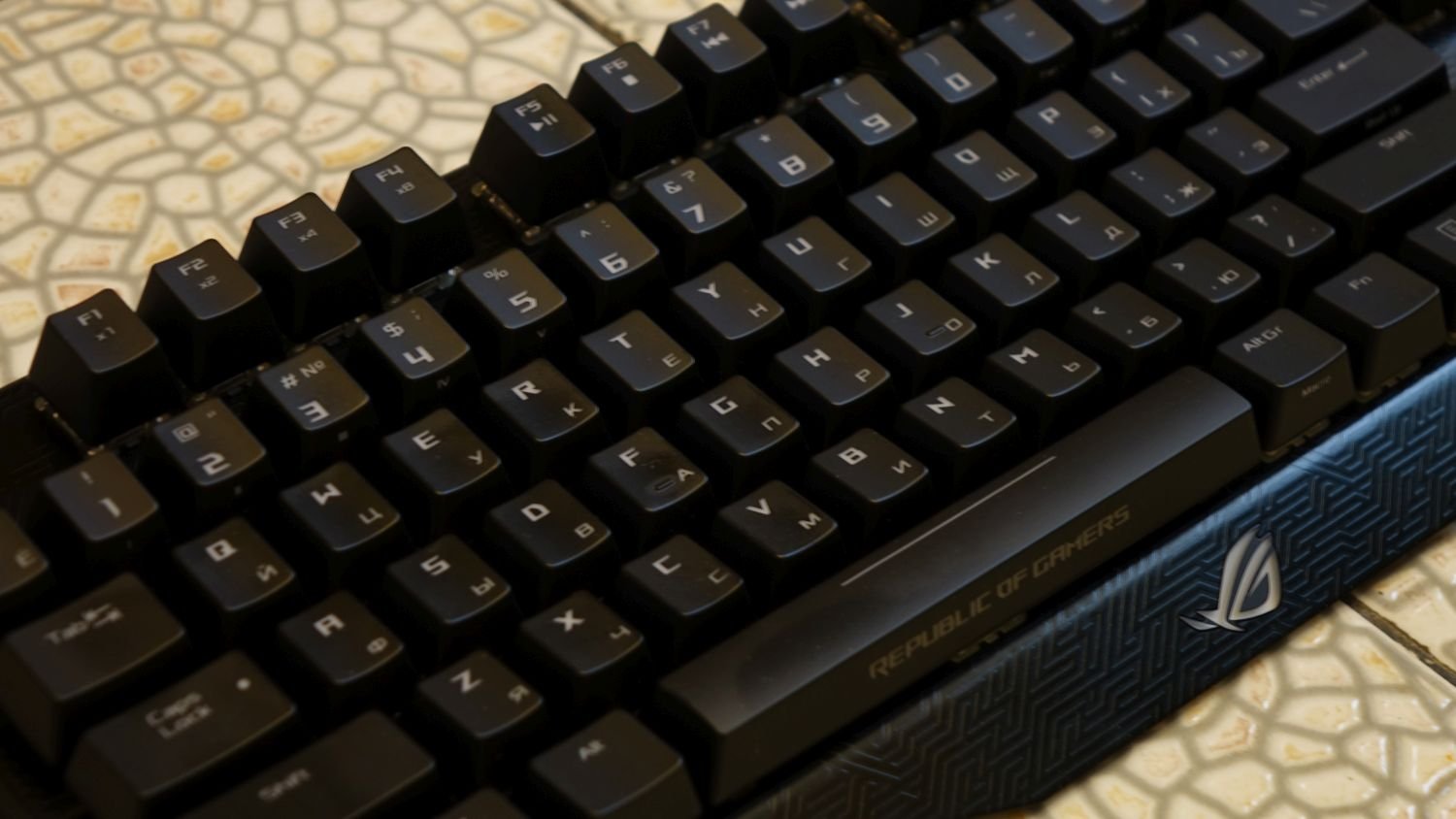 ASUS ROG Claymore Core