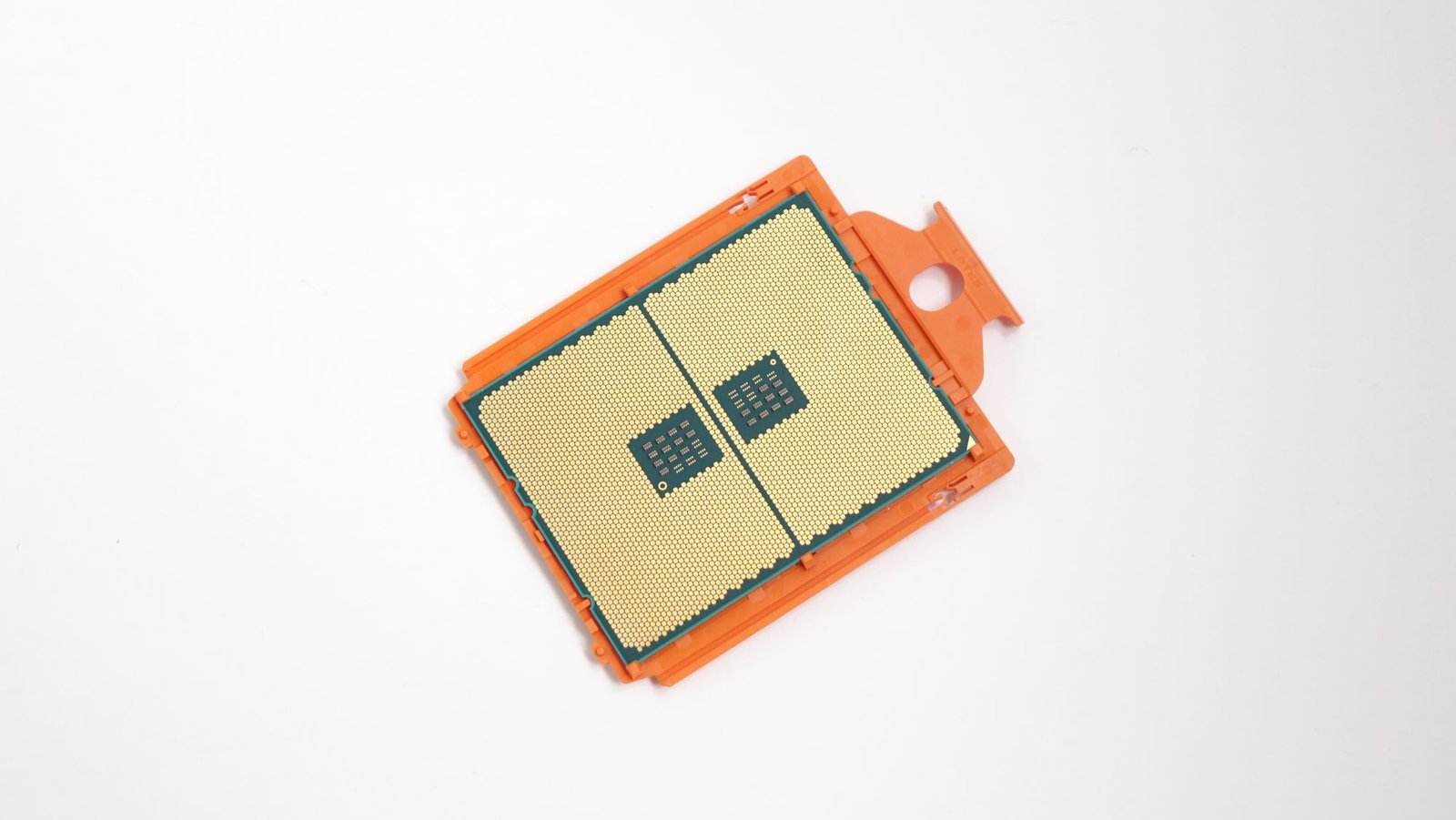 AMD Ryzen Threadripper 1920X контакты