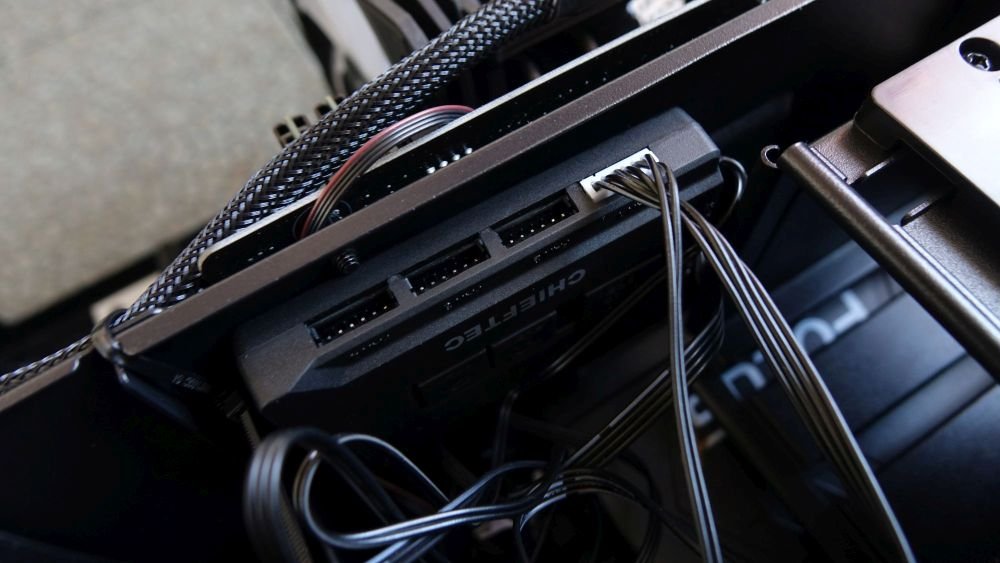 Chieftronic M1