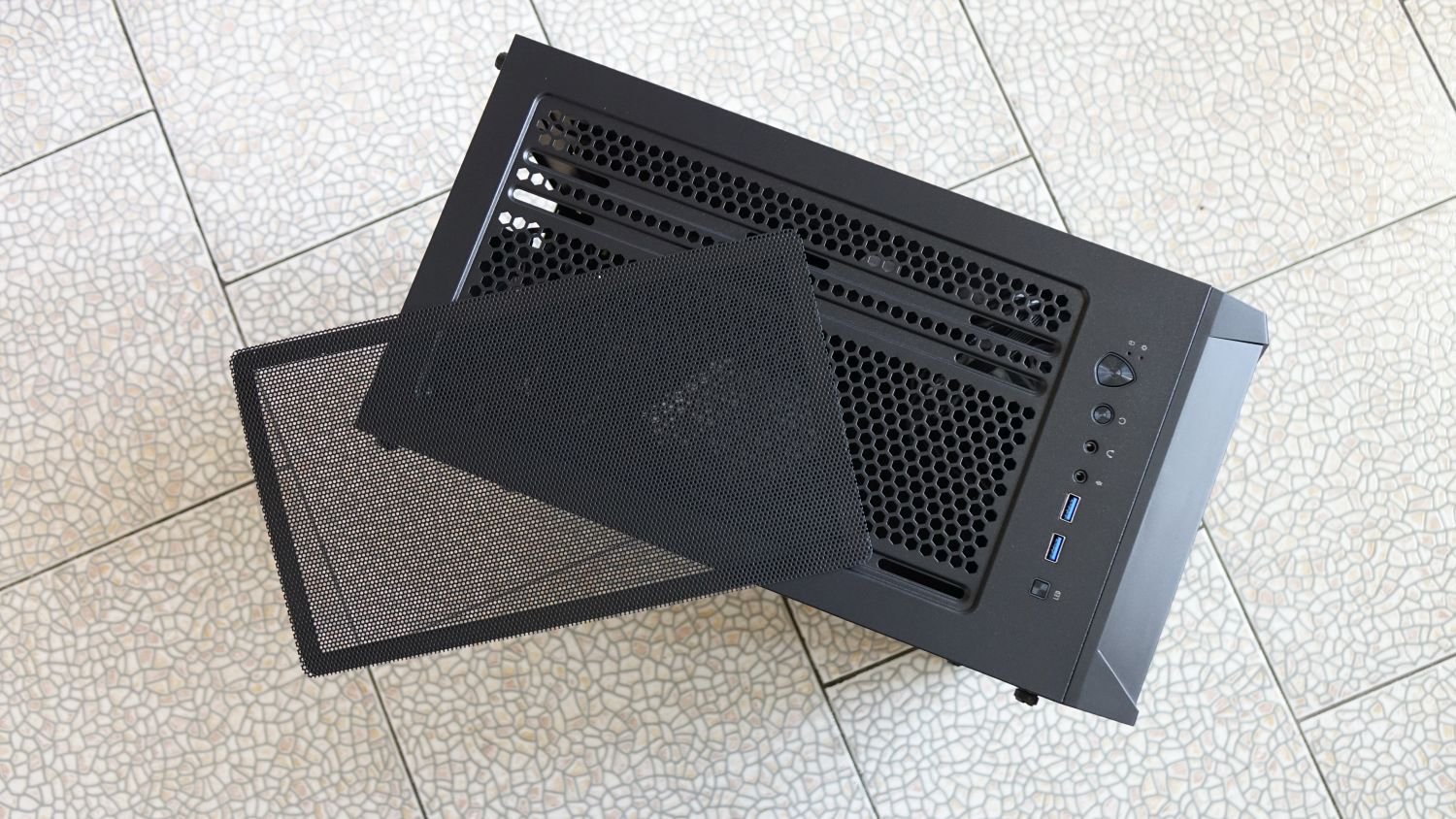 MSI MAG Forge 100R фильтр