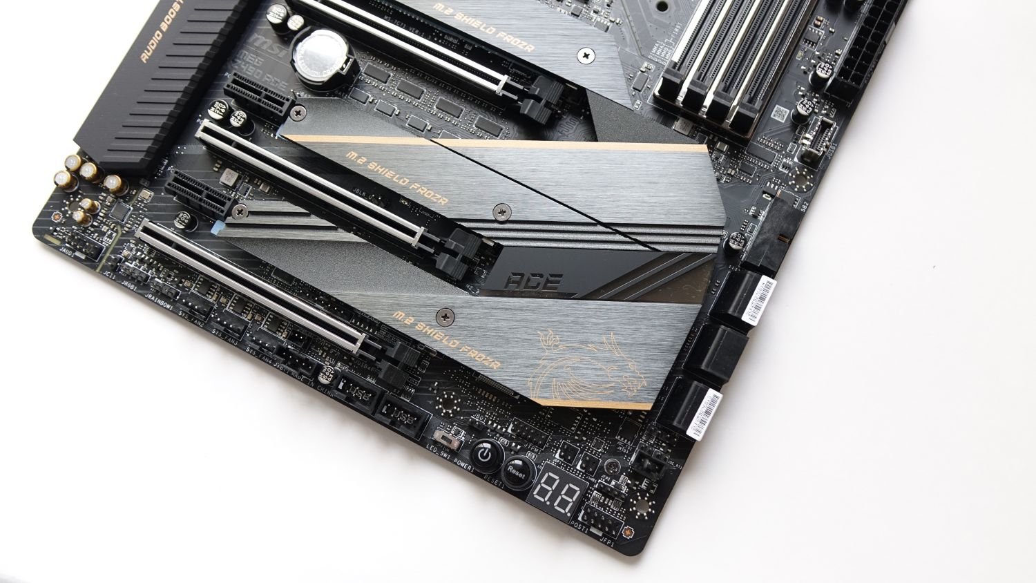 MSI Z490 ACE ssd