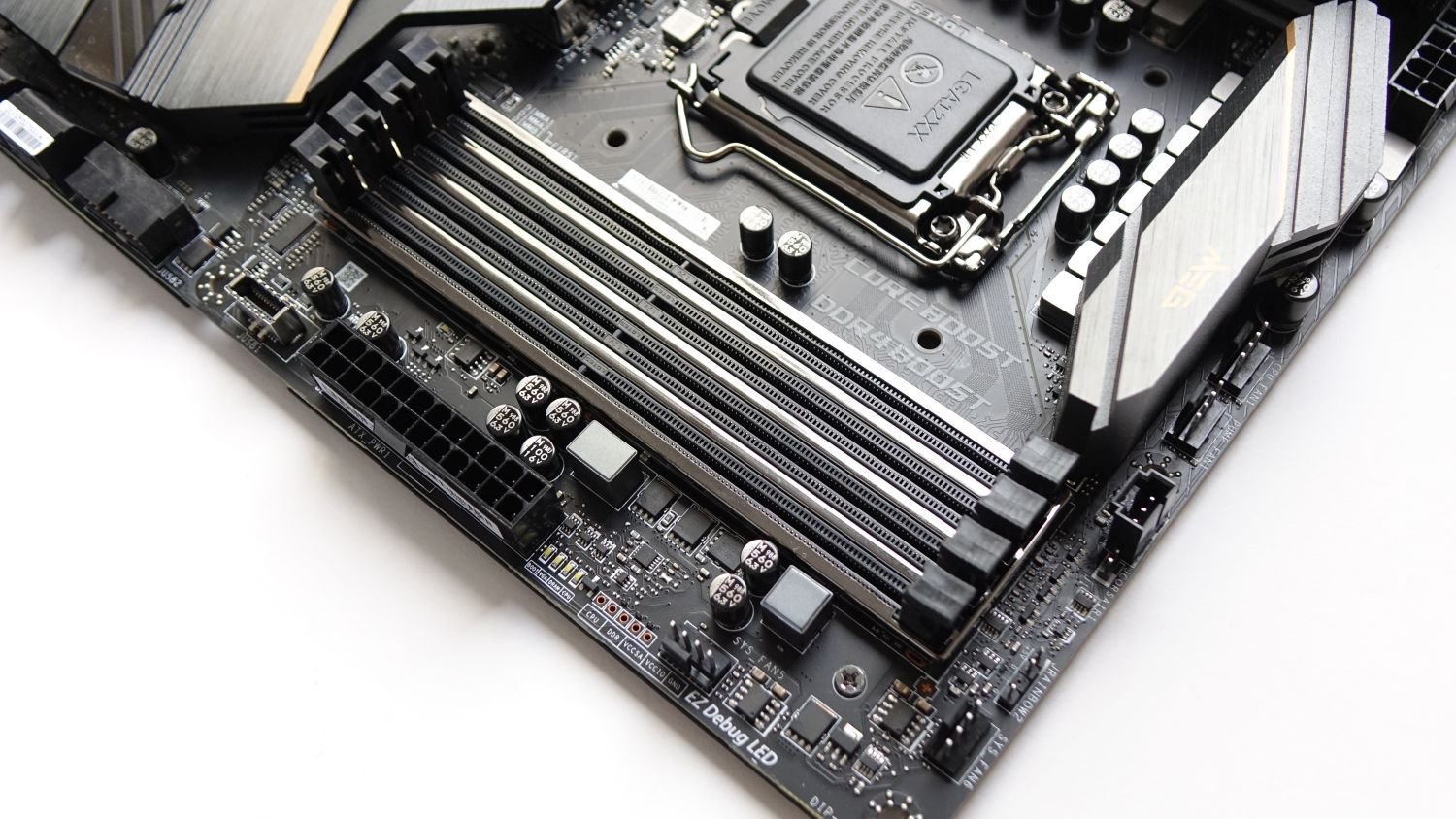 MSI Z490 ACE память