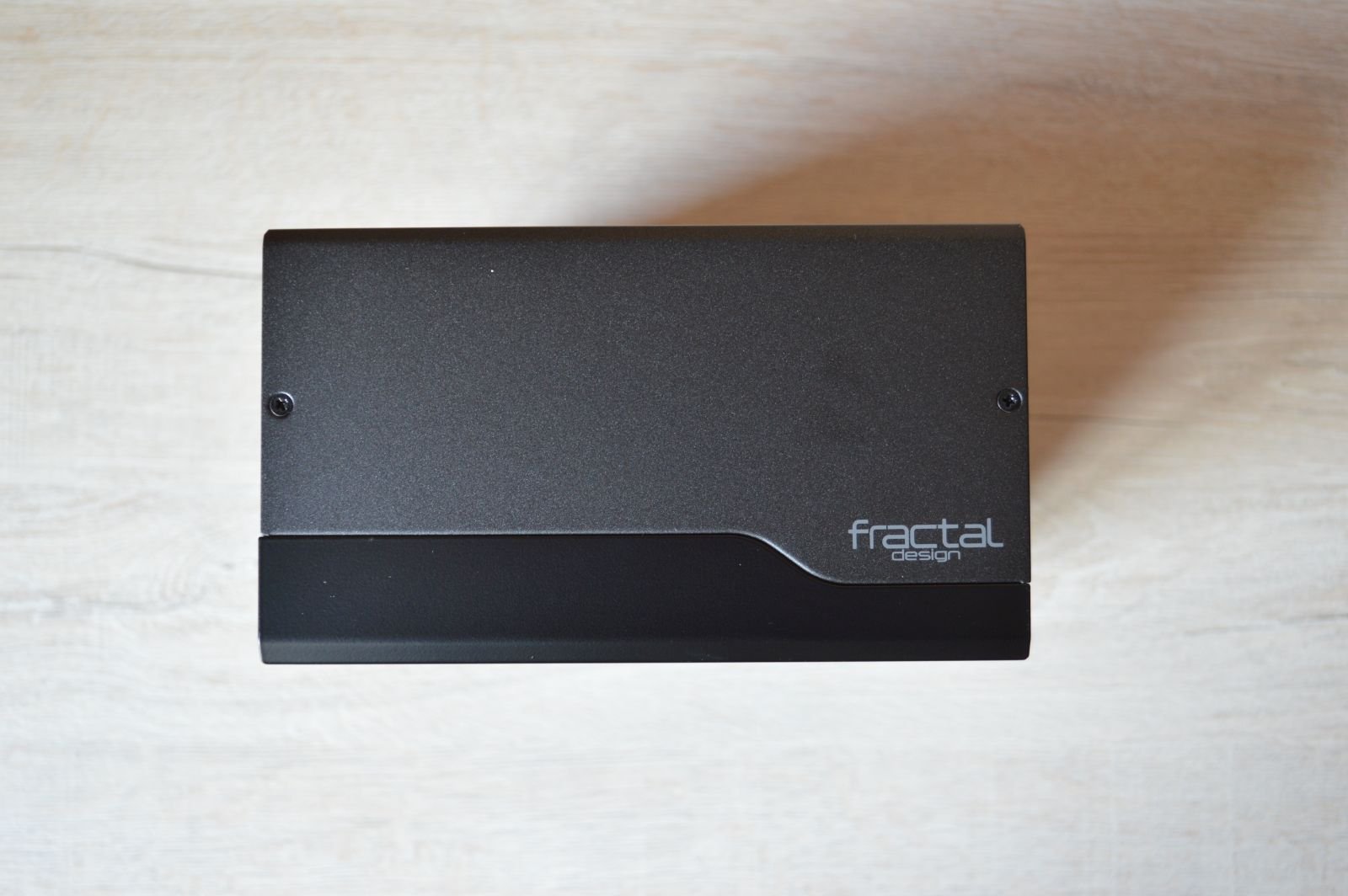 Fractal Design Ion+ Platinum 860 Вт корпус