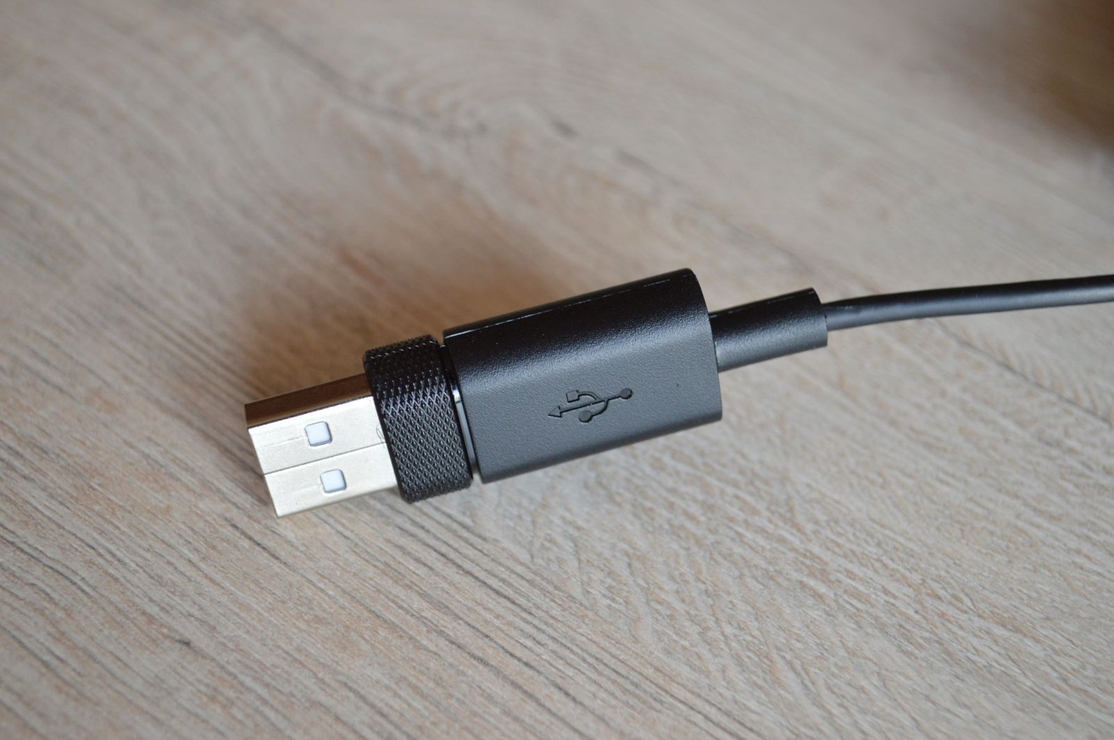 Corsair Katar Pro коннектор