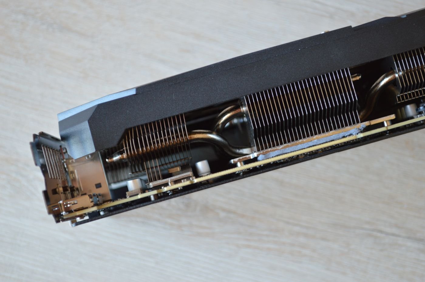 плата ASUS ROG Strix GeForce RTX 3060 OC Edition