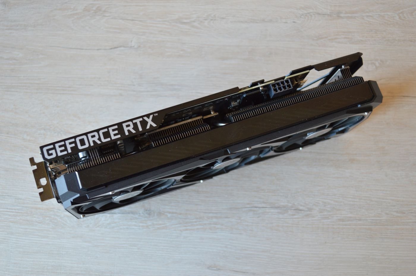 радиатор ASUS ROG Strix GeForce RTX 3060 OC Edition