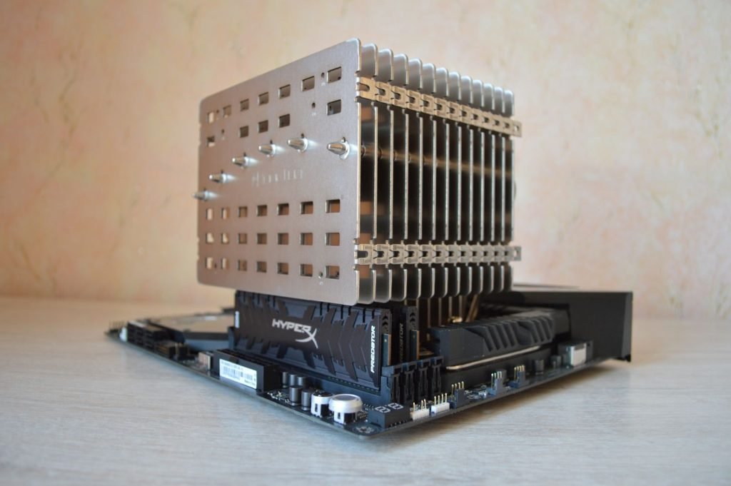 Noctua NH-P1 на плате