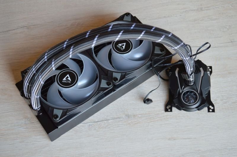 Arctic Liquid Freezer II 240 A-RGB