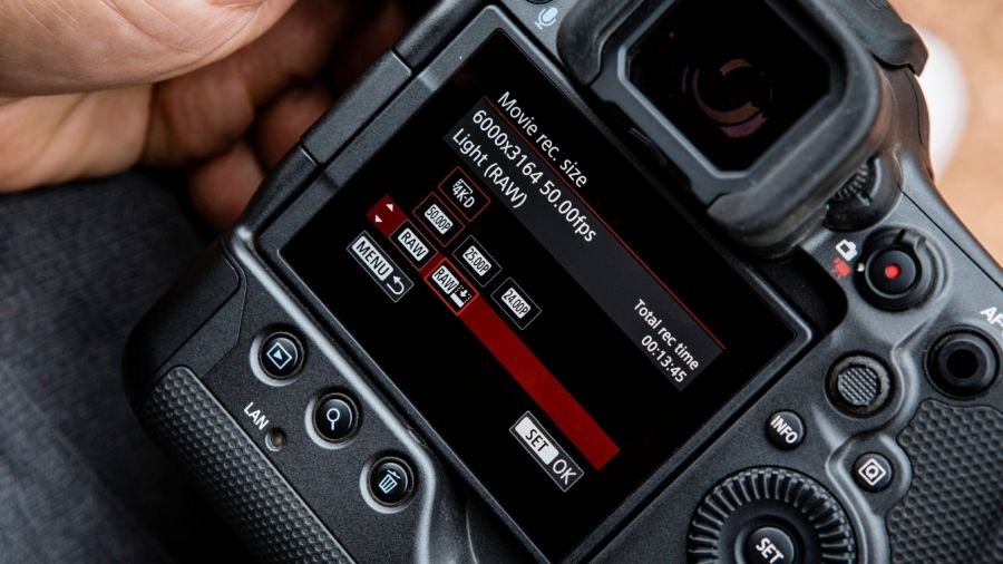 EOS R3