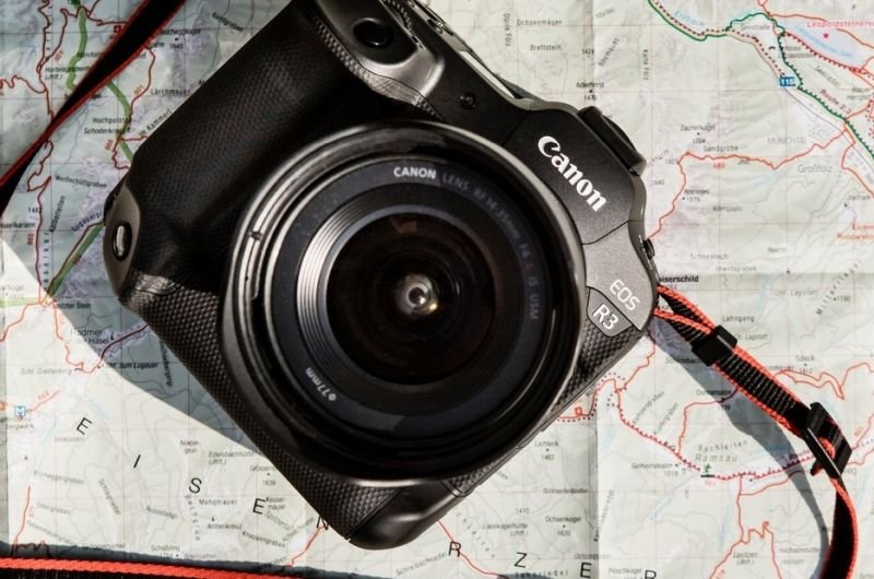 EOS R3