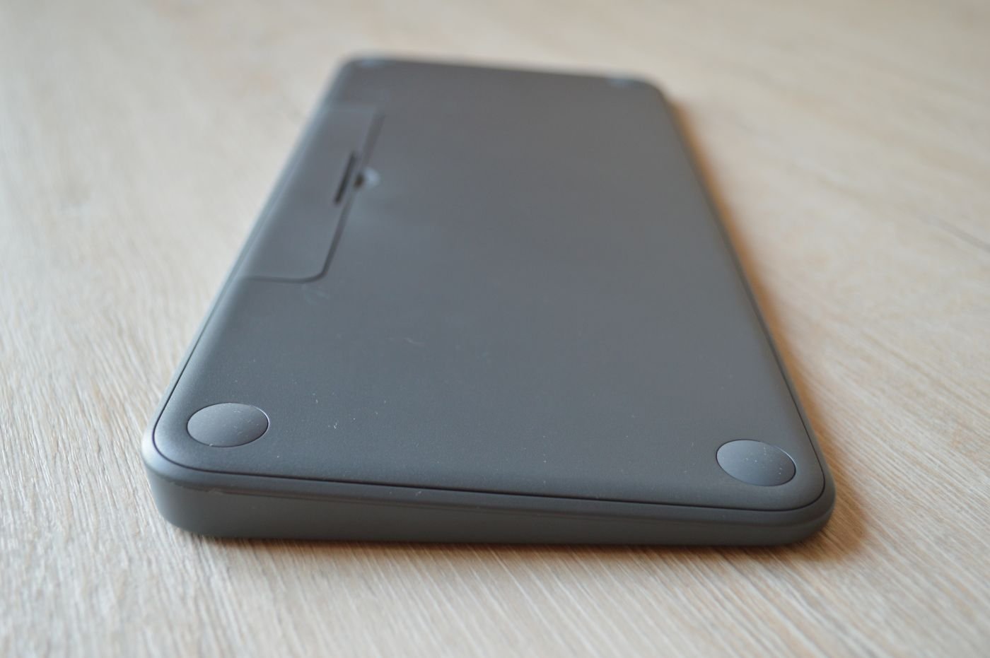 Logitech K380 Slim Multi-Device резиновые вставки