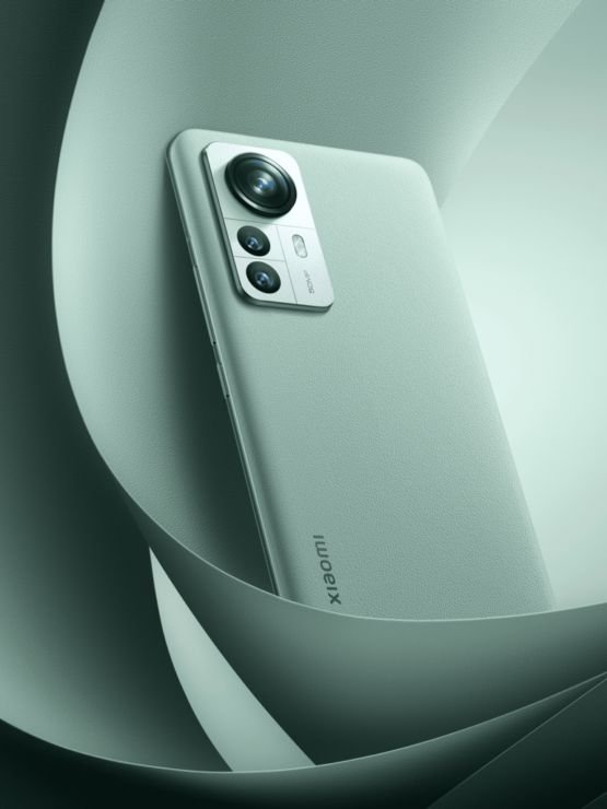 Xiaomi 12 и 12 Pro