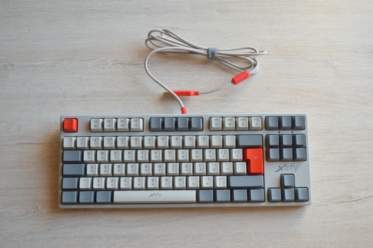 Xtrfy K4 TKL RGB Retro из коробки