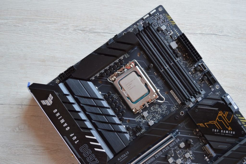 ASUS TUF Gaming Z690-Plus WIFI D4
