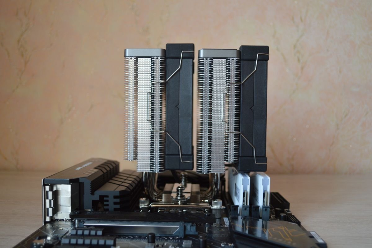 Deepcool AK620 сбоку