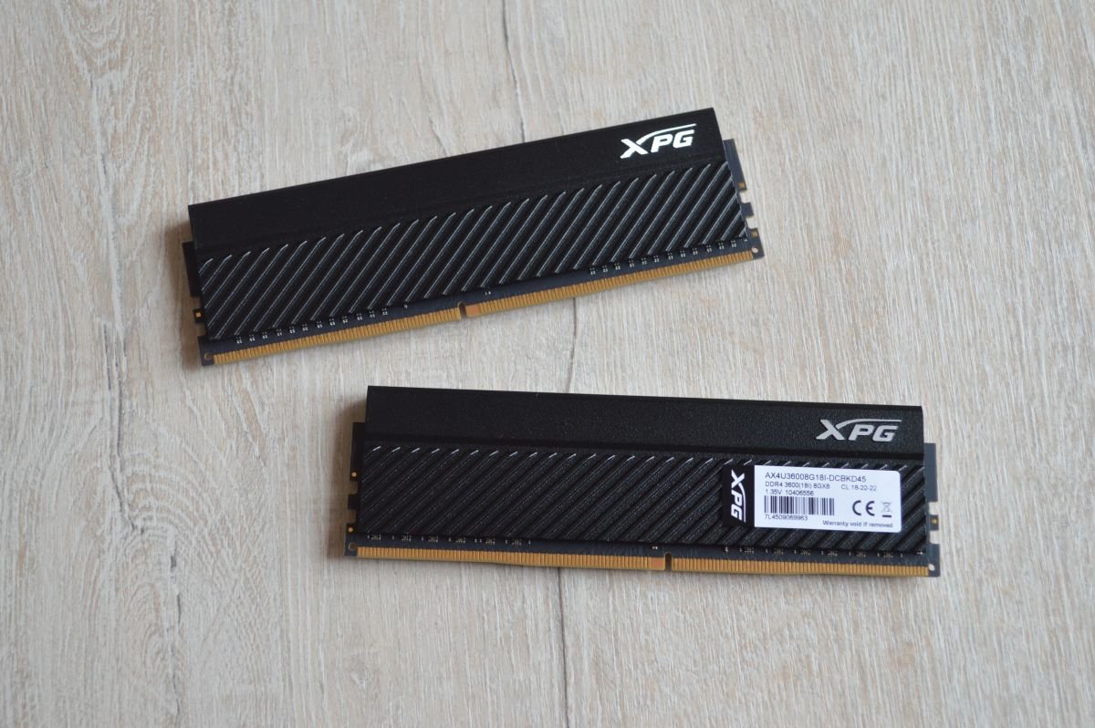 AX4U36008G18I-DCBKD45