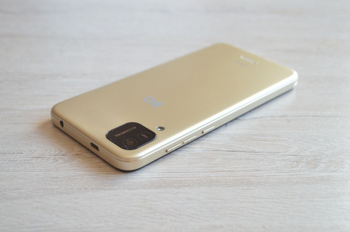 корпус BQ 5765L Clever