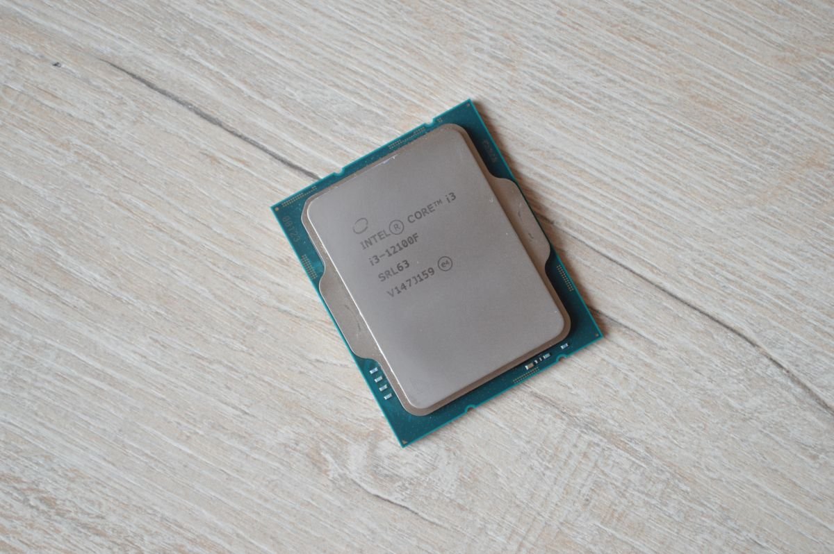 Core i3-12100F
