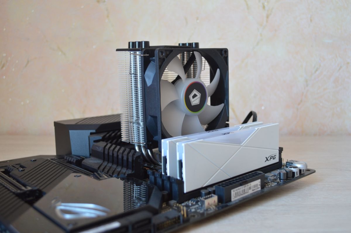 ID-Cooling SE-903-XT на плате