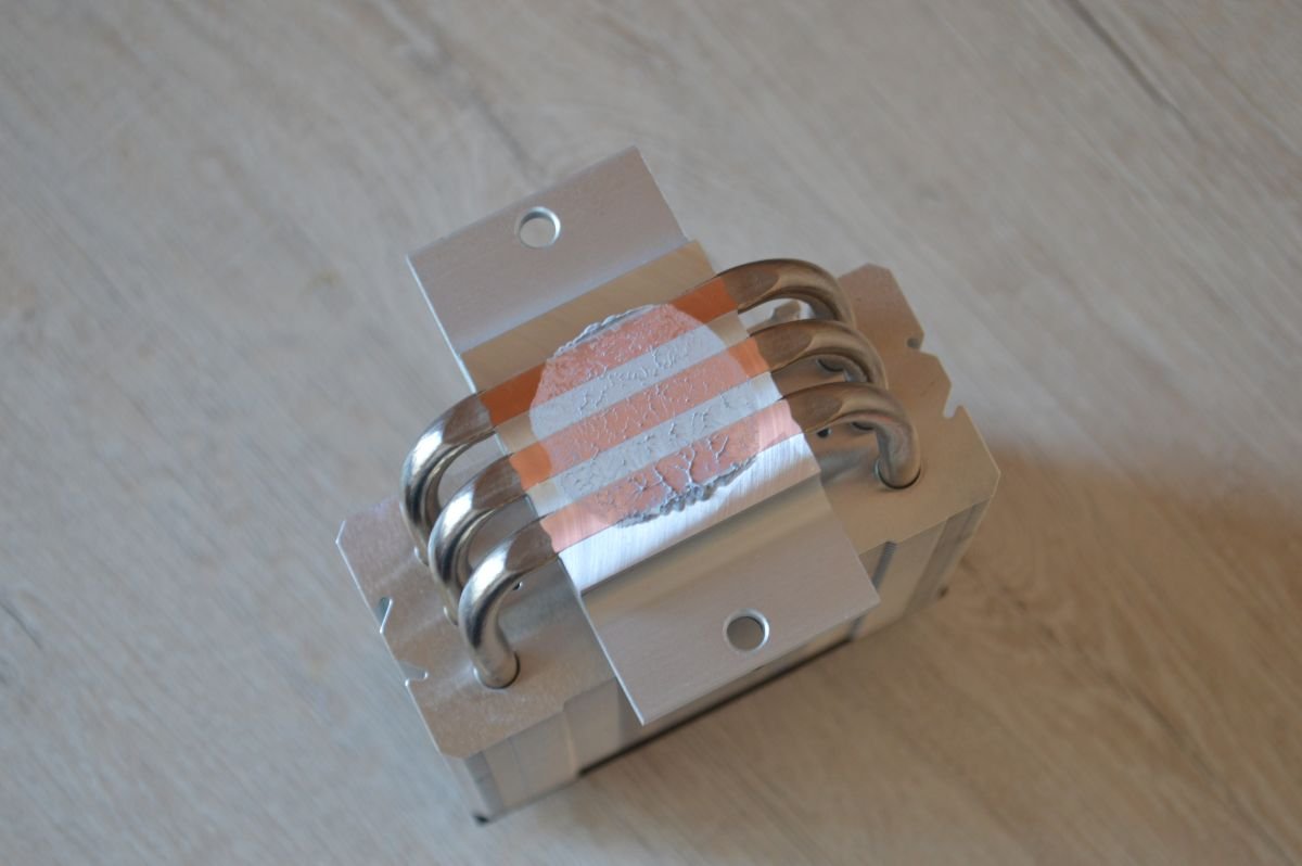 отпечаток пасты на ID-Cooling SE-903-XT