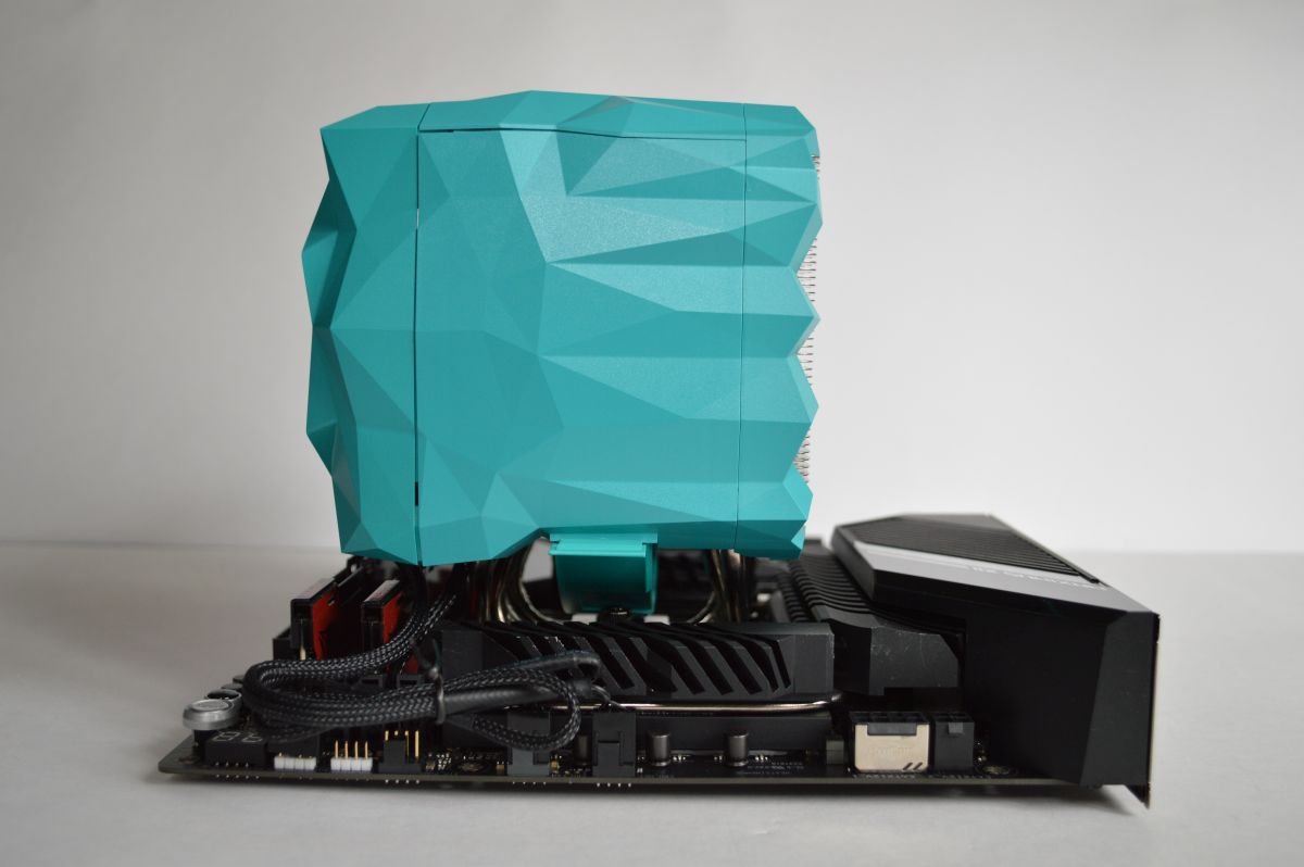 Iceberg Thermal IceSleet X7 Dual пластик