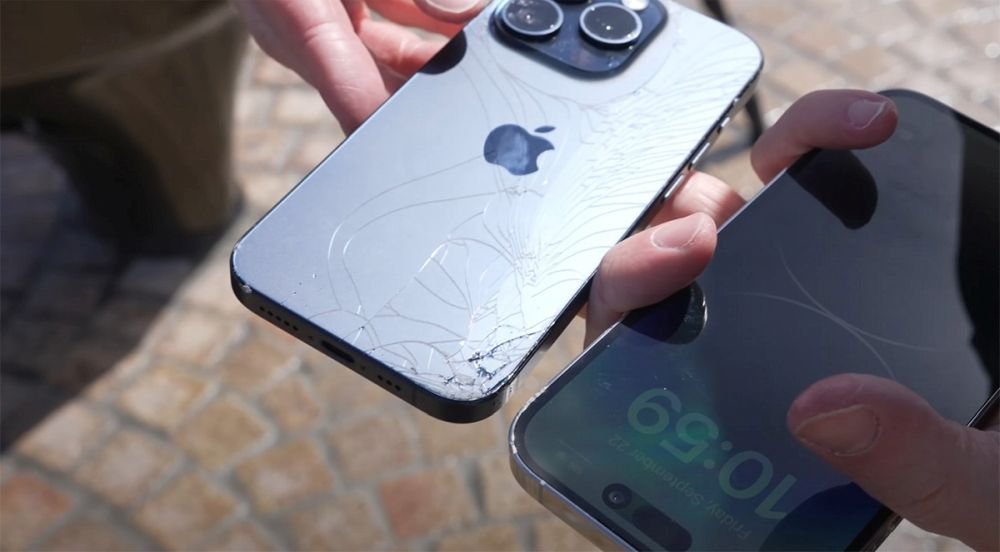 iphone 15 broken