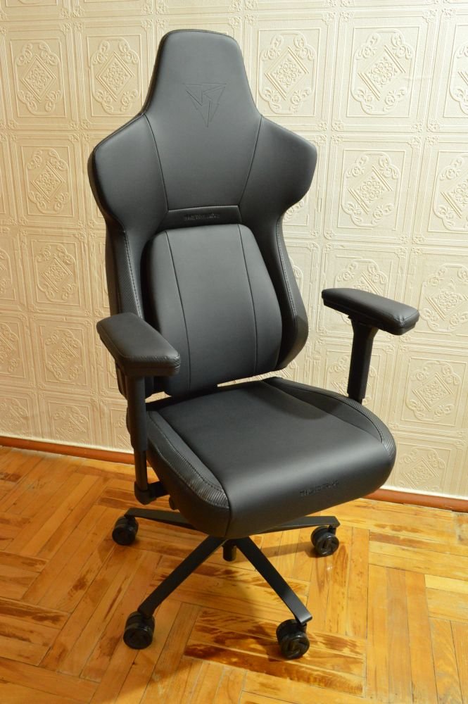 ThunderX3 Core Modern Black
