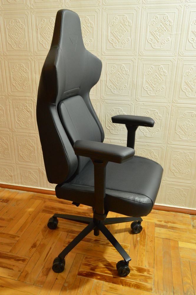 ThunderX3 Core Modern Black
