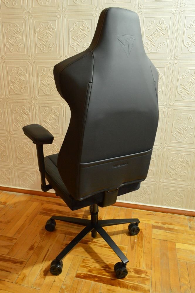 ThunderX3 Core Modern Black