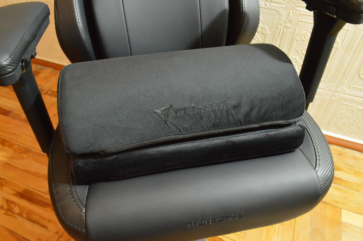 ThunderX3 Core Modern Black