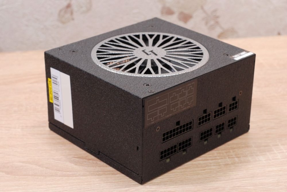 Chieftronic SteelPower 650 Вт (BDK-650FC)