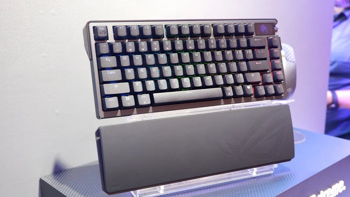 ROG Azoth Extreme