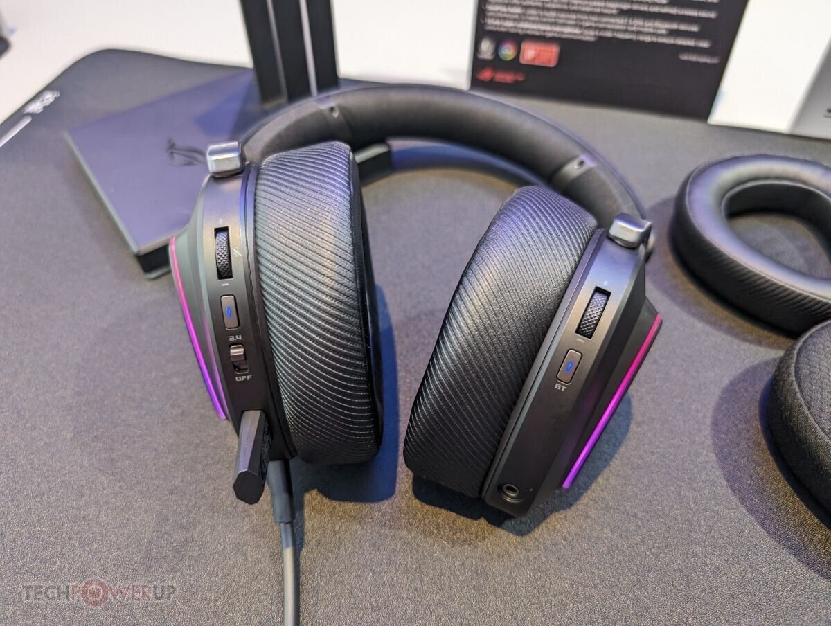 ASUS ROG Delta II