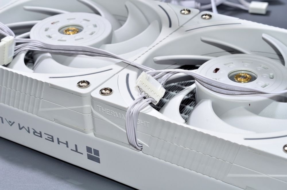 Thermalright Elite Vision 360 White ARGB