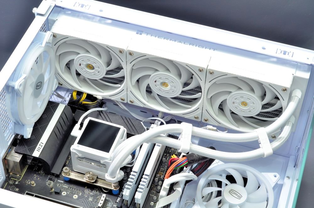 Thermalright Elite Vision 360 White ARGB