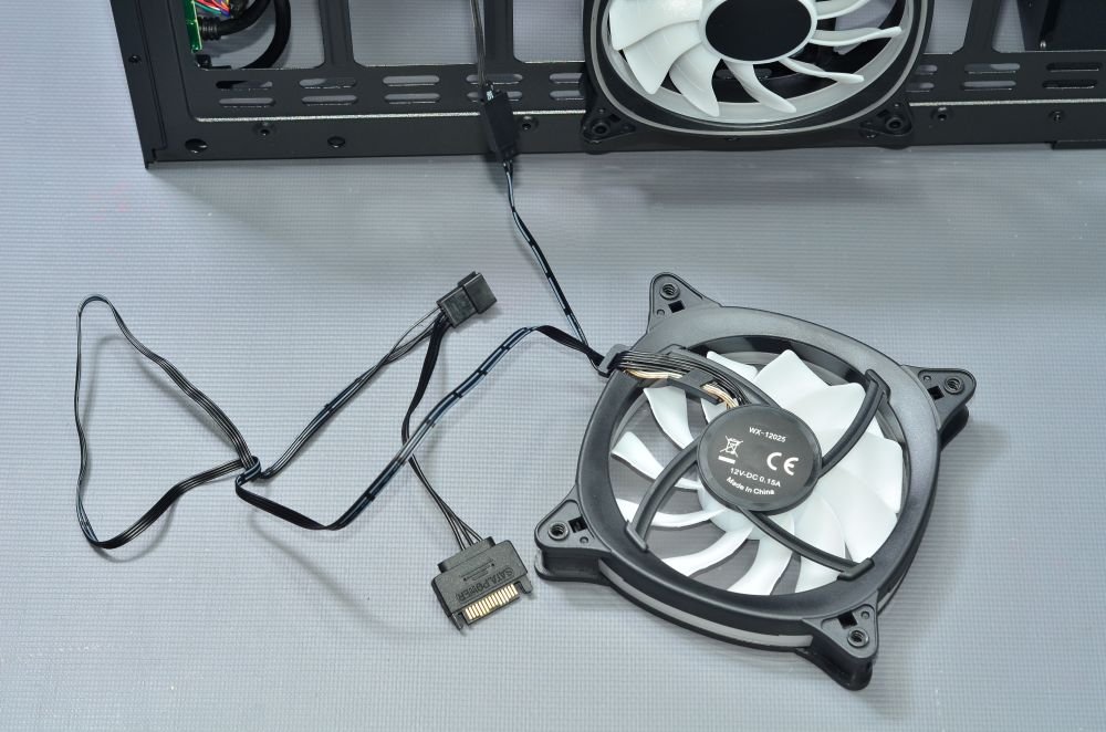Aerocool Quantum Mesh