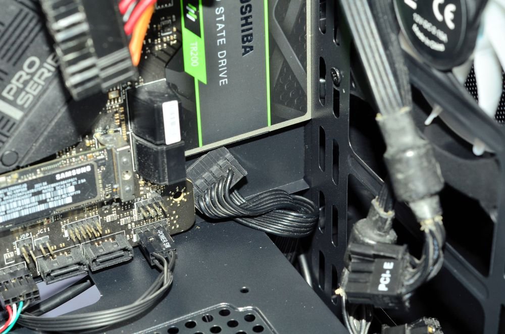 Aerocool Quantum Mesh