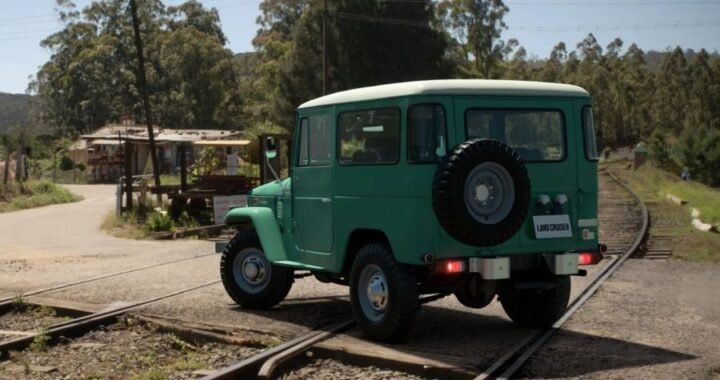 Toyota Land Cruiser FJ40V 1974 года