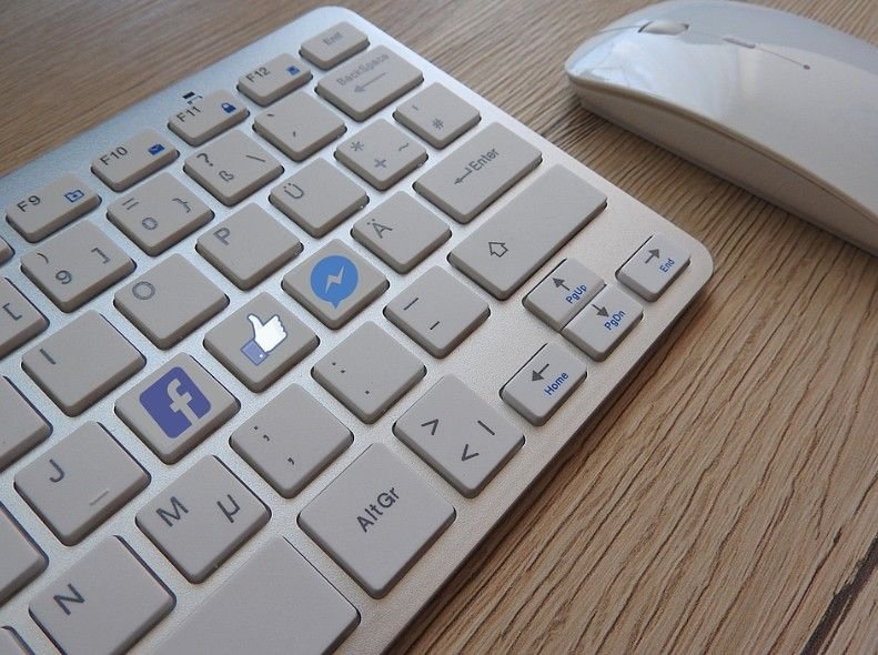 Facebook Messenger