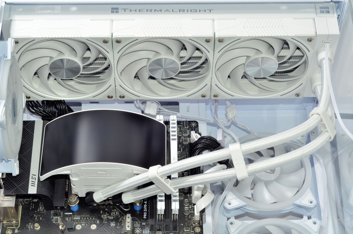 Thermalright Rainbow Vision 360 Turbo ARGB White