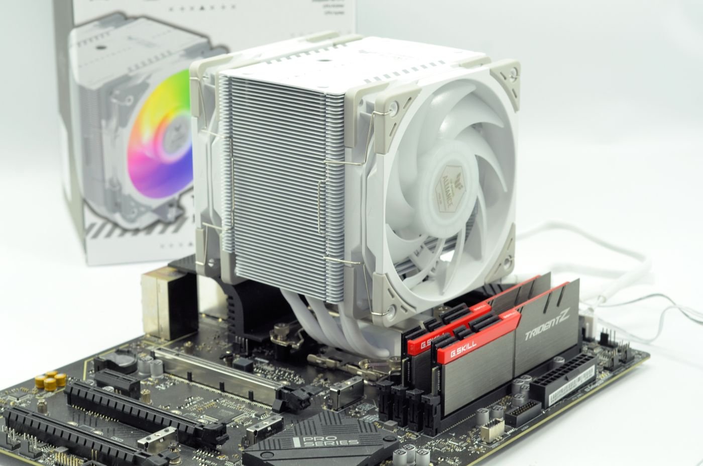 Scythe Mugen 6 White Edition TUF Gaming Alliance (SCMG-6000TUFW)
